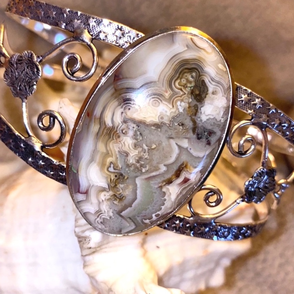 Mexican Laguna Lace statement cuff